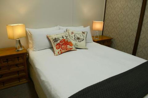 The Bank B & B West Wyalong - Accommodation Europe 5