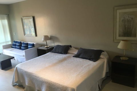 Dlux Hostel - Tourism Bookings 2
