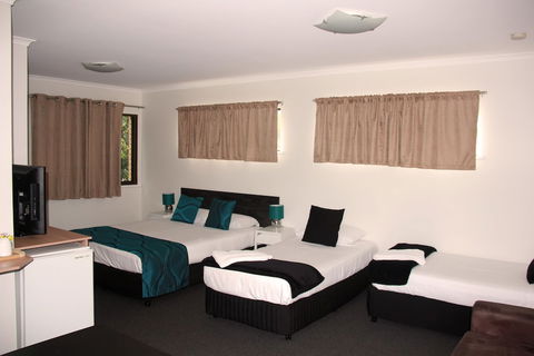 Motel In Nambour - Tourism Bookings 4