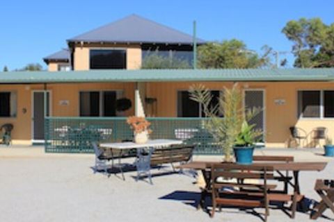 Jurien Beachfront Holiday Units - Events Australia 0