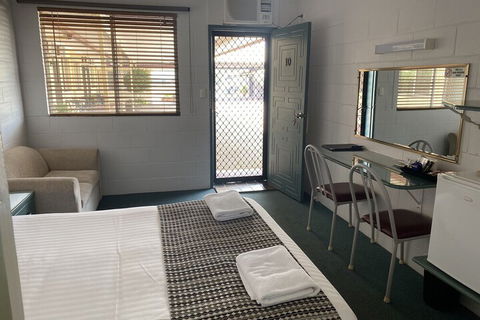 Castlereagh Lodge Motel - Events Australia 6