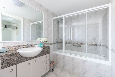 The Waterford Prestige Apartments - Events Australia 3