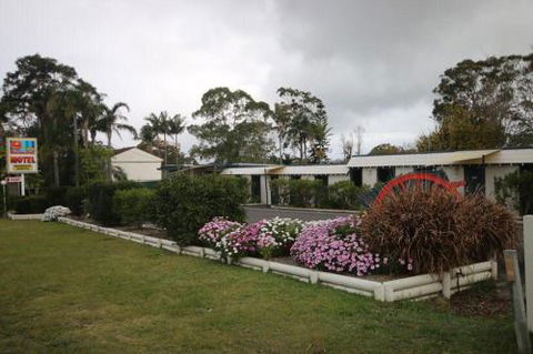 Lake Munmorah Motel - Events Australia 0