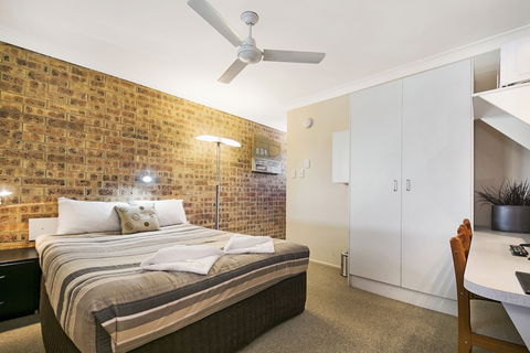 Golden Beach Motor Inn - Events Australia 2