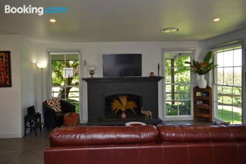 Secrets At Cedar Grove - Accommodation Europe 7