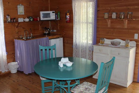 Elinike Guest Cottages - Events Australia 1