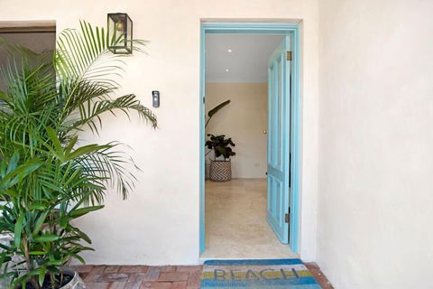 Cronulla Beach House B&B - Accommodation Europe 0