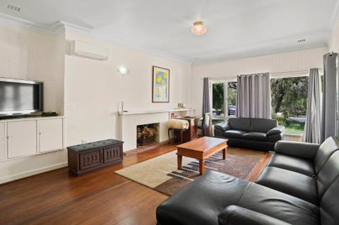 Busselton River Cottage - Tourism Bookings 4