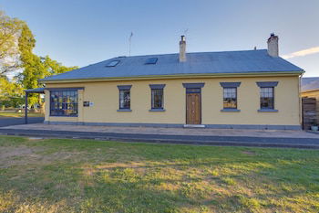 White's Corner - Events Australia 0