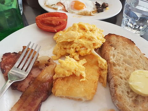 Pane E Vino - Events Australia 0