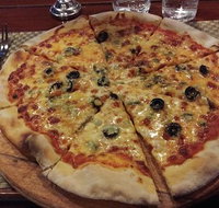 Benino's Pizza - Events Australia