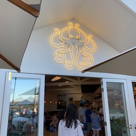 Saint Ernest - Events Australia 0