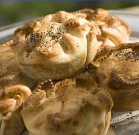 Izzy's Mountain View Cafe - Events Australia 0