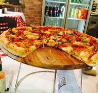 La Roma Pizza Cafe - Accommodation Europe