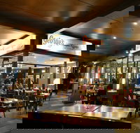 George's Gourmet Pizzeria - Tourism Bookings