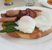 Hughzies Lakeside Brasserie - Events Australia