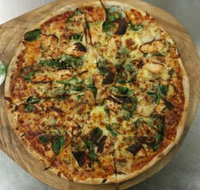 Middle Rock Pizza and Eatery - Events Australia