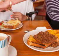 Trinity's Coffee Lounge - Accommodation Europe
