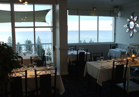 Cazzy's At The Top - Accommodation Europe 6