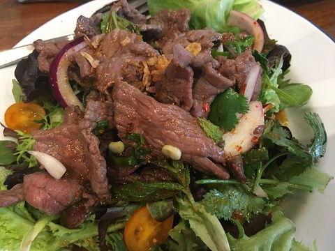 Red Petite - Events Australia 0