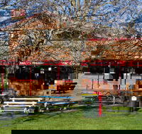 Snow Goose Hotel Adaminaby - Events Australia