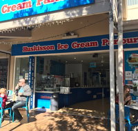 Huskisson ice cream parlour - Events Australia