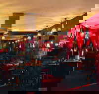 Cafe Le Petit Paradis - Events Australia