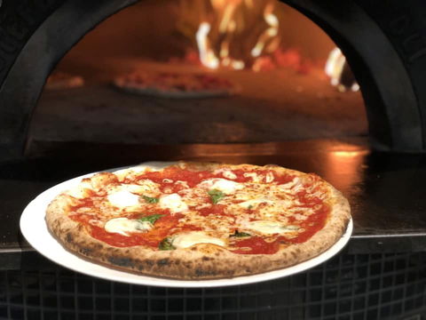 Pizza Padrone - Accommodation Europe 0