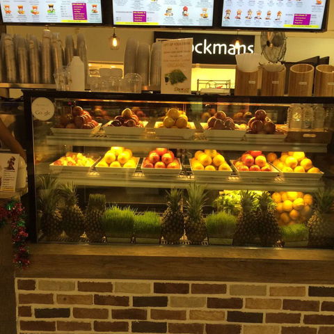 Squeezz Juice Bars - Accommodation Europe 0