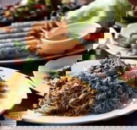 Vinh's Kitchen - Tourism Bookings