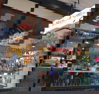 PM's Cafe - Tourism Bookings