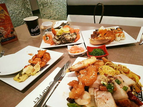 Star Buffet - Seven Hills - Accommodation Europe 0