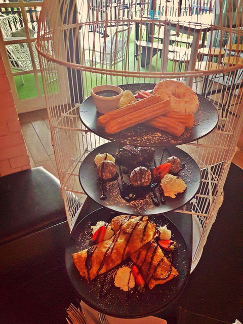 Raven's Lounge Bar - Events Australia 0