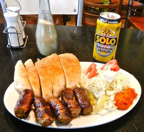 Ditzy Dani's Cafe - Events Australia 0
