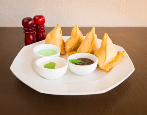 Aussie Curry Lovers - Accommodation Europe 0