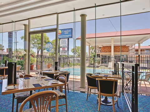 Comfort Inn Blue Lagoon Sails Restaurant - Sails Restaurant Closed Until Further Notice - Events Australia 0