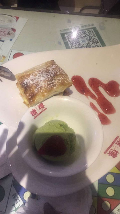 Monga Dessert Lounge - Accommodation Europe 0