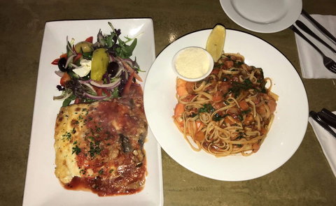 Spartan Grill - Gladstone Hotel - Events Australia 0