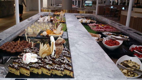Lagoons Restaurant - Sheraton Mirage Hotel - Events Australia 0