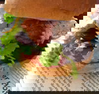 Boom Boom Burgers - Coolangatta - Accommodation Europe