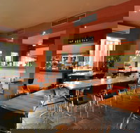 Waves Cafe Bar and Restaurant - Events Australia