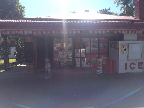 Al's Convenience & Indian Takeaway - Accommodation Europe 0