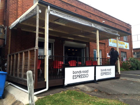 Bonds Road Espresso - Accommodation Europe 0