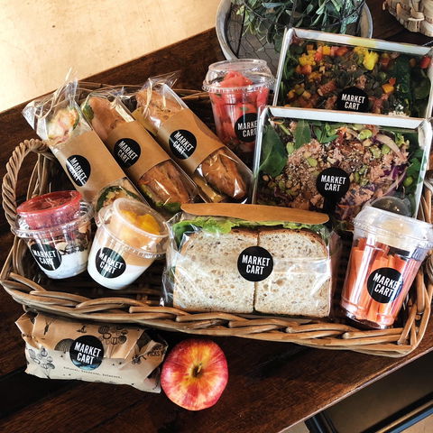 Fresh & Yum Snack Bar & Carvery - Accommodation Europe 0