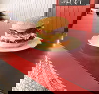 Danny's Burgers - Accommodation Europe