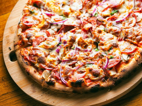 Earth Oven Wood Fired Pizza - Events Australia 1