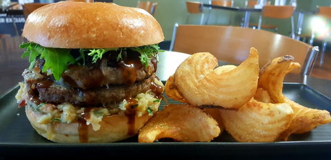 The Belmore Hotel Bistro - Tourism Bookings 0