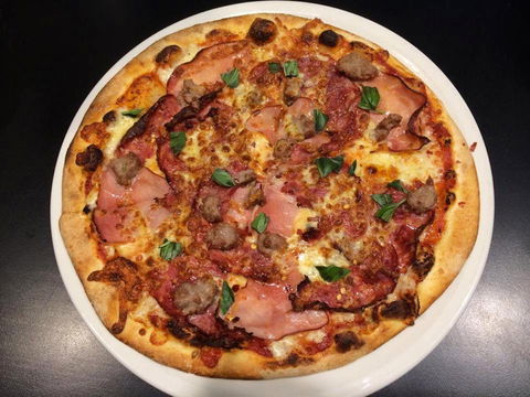 11 Inch Pizza Docklands - Tourism Bookings 0