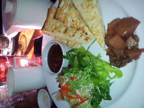 Bistro On Cinders - Accommodation Europe 0