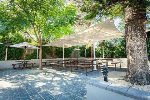 Oatley Hotel - Events Australia 0